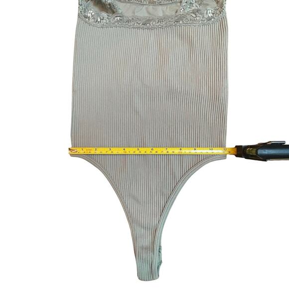 Hippie Rose Lace Trim Bodysuit NWT Size S NWT - Picture 8 of 8